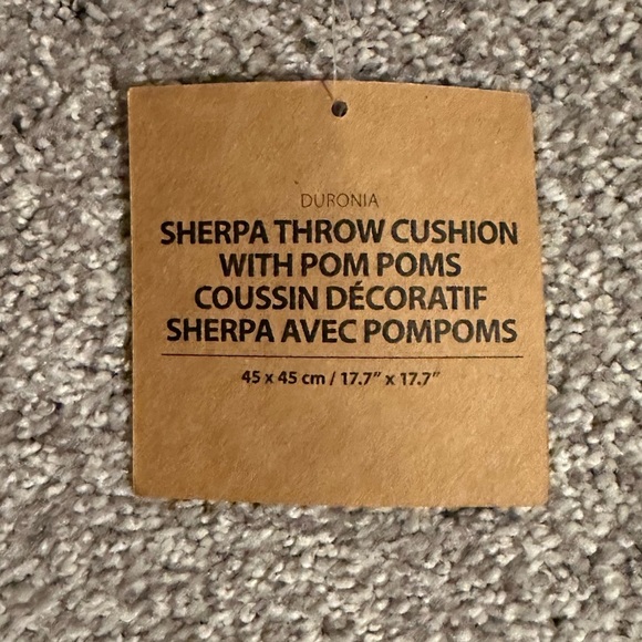 Sherpa throw blanket with 2 matching pillows - Picture 3 of 4